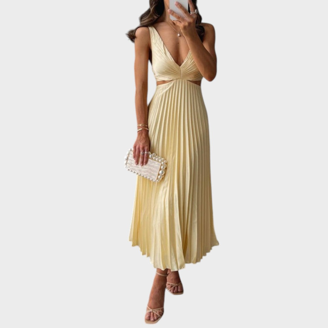 Noa | Long Yellow Pleated Dress with V-Neck