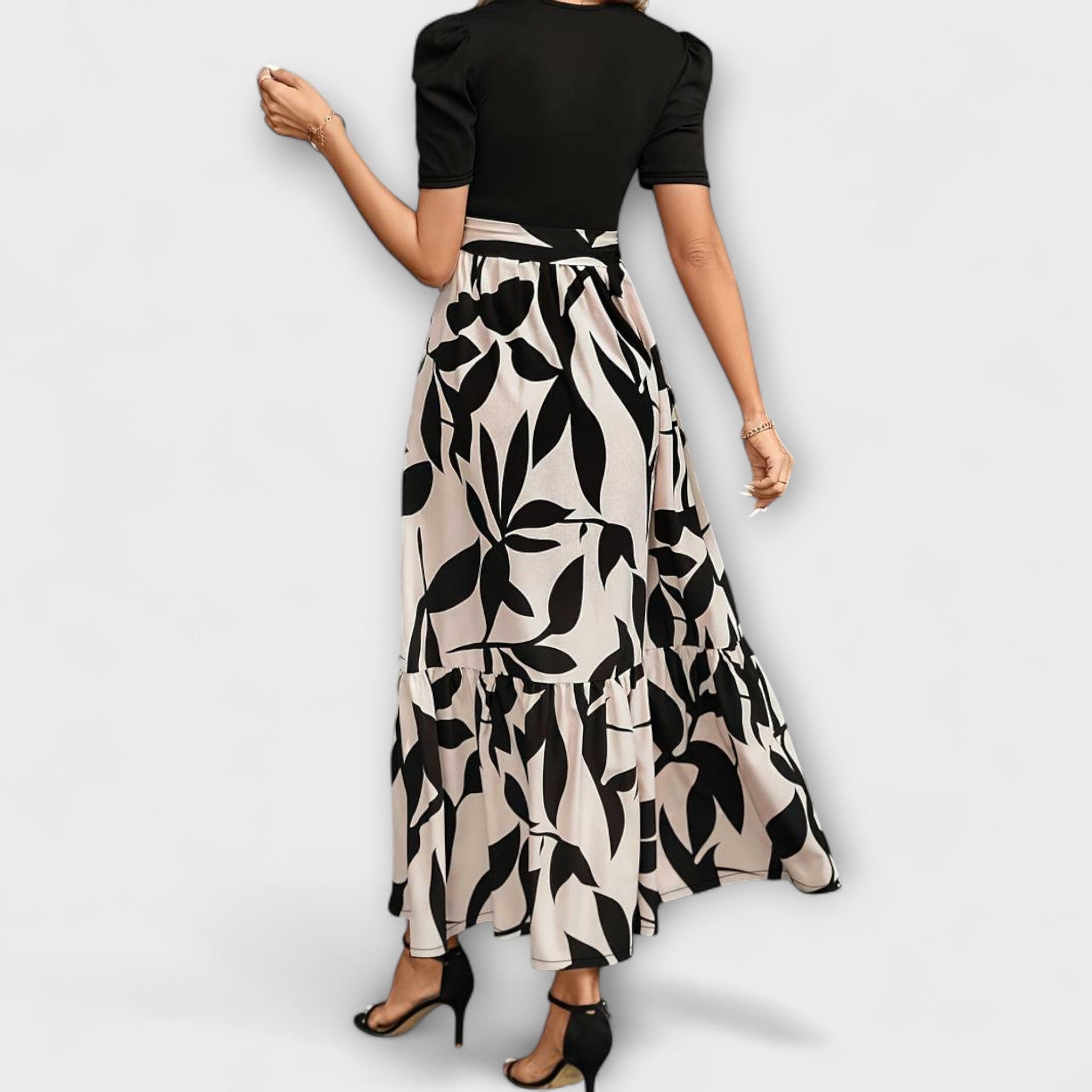 Luna | Summer Dresses with Floral Patterns and Round Neckline