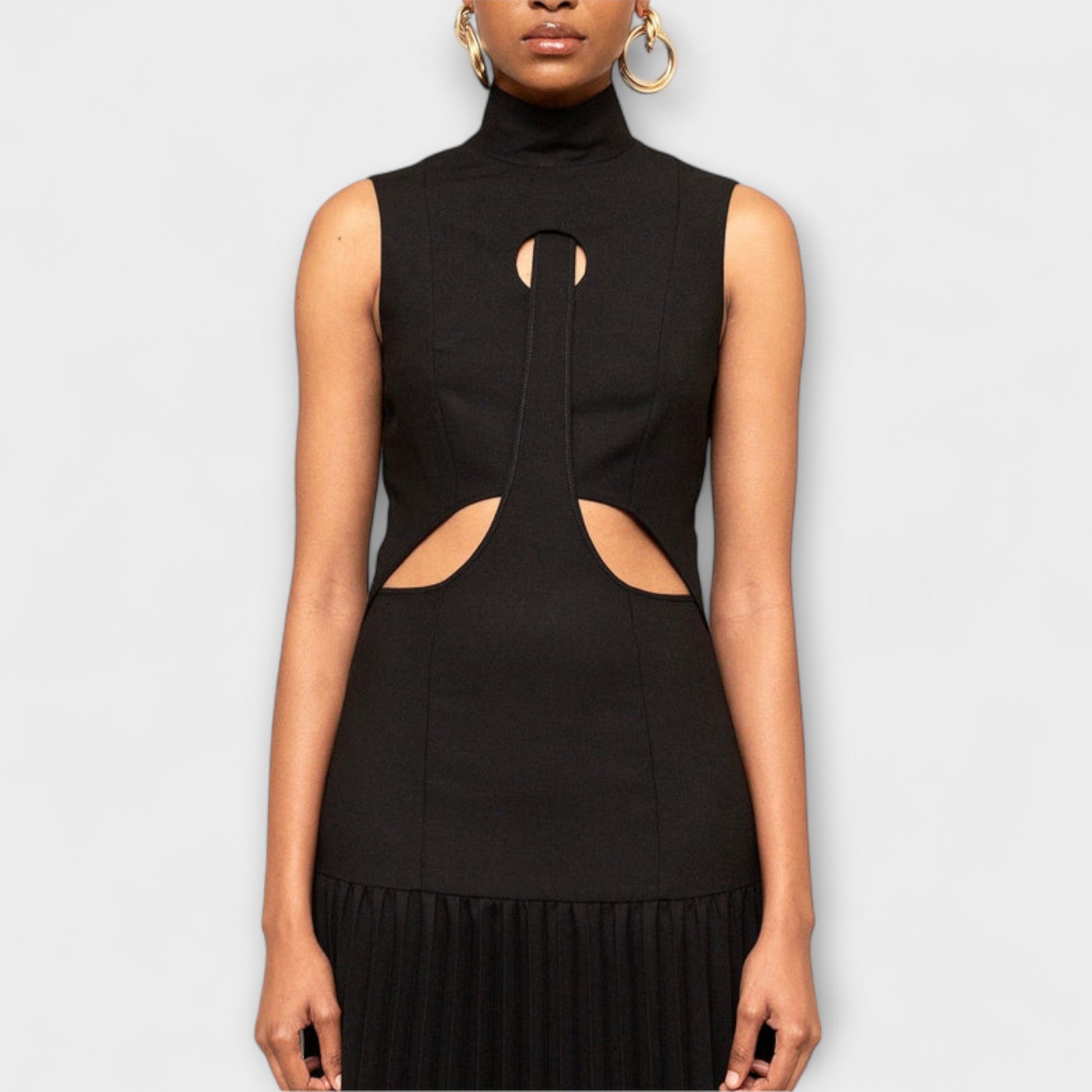 Kristen | Maxi dress with pleated details and cutouts