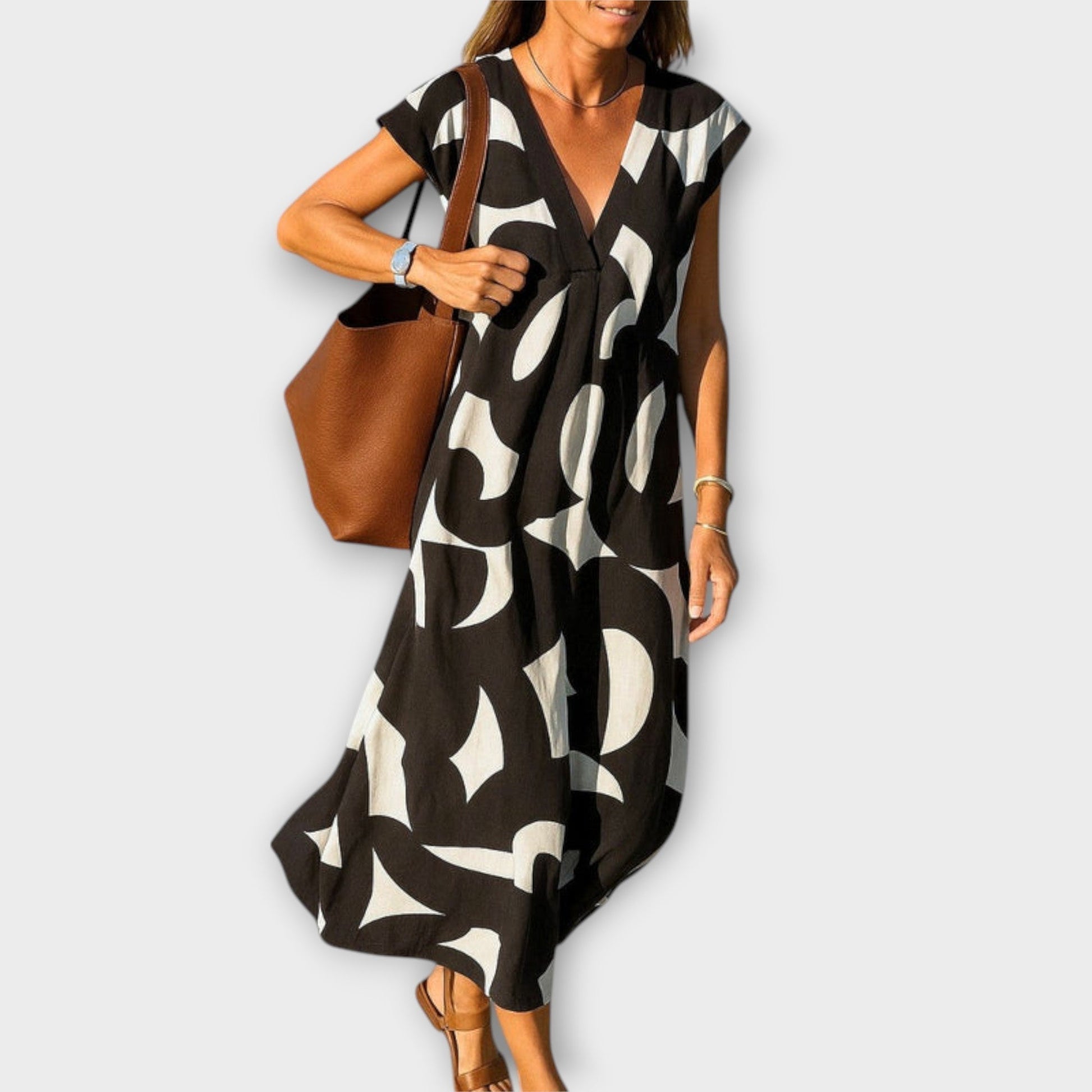 Linae | Lagana Dress with V-Neck