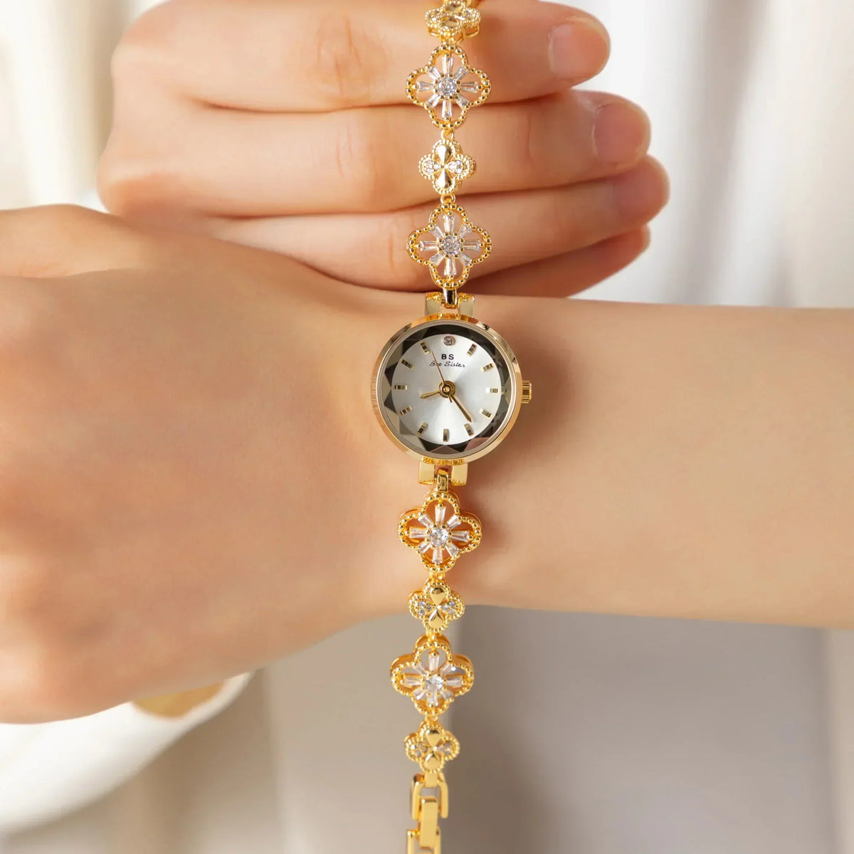 Aura | Watch