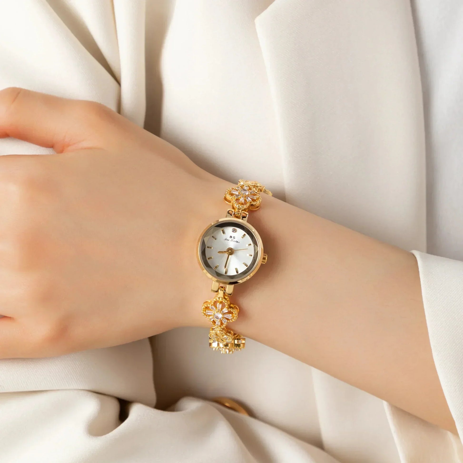 Aura | Watch