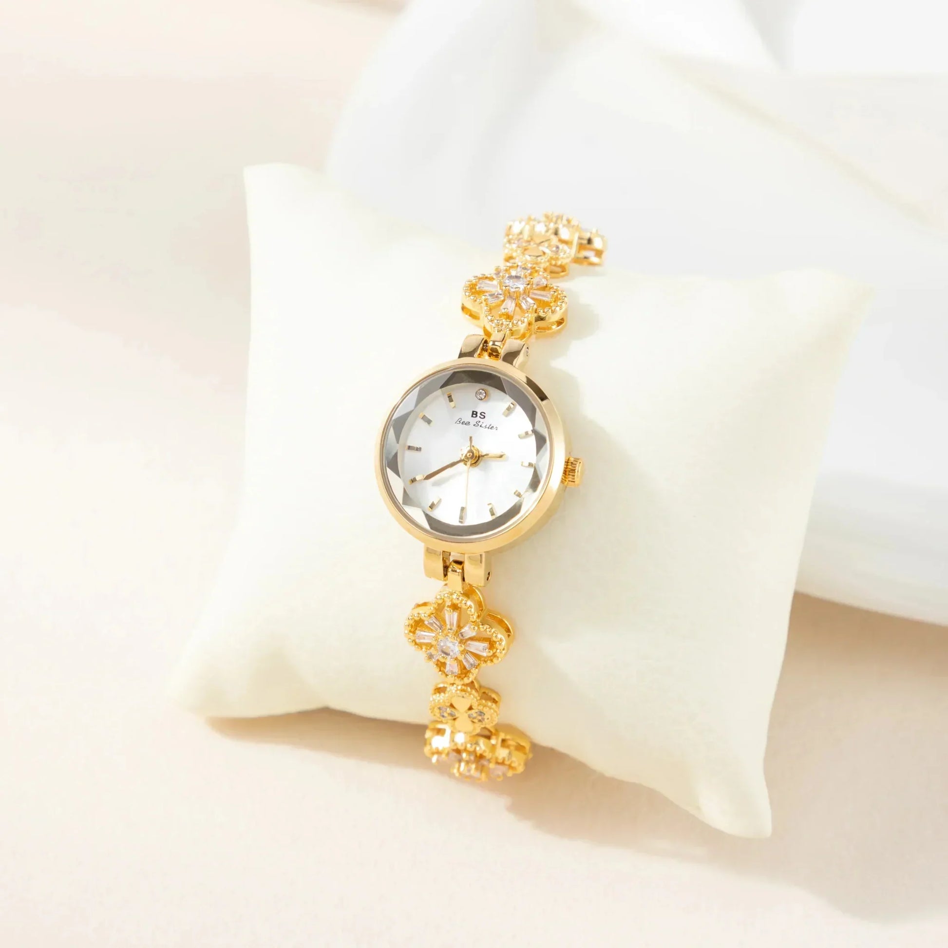 Aura | Watch