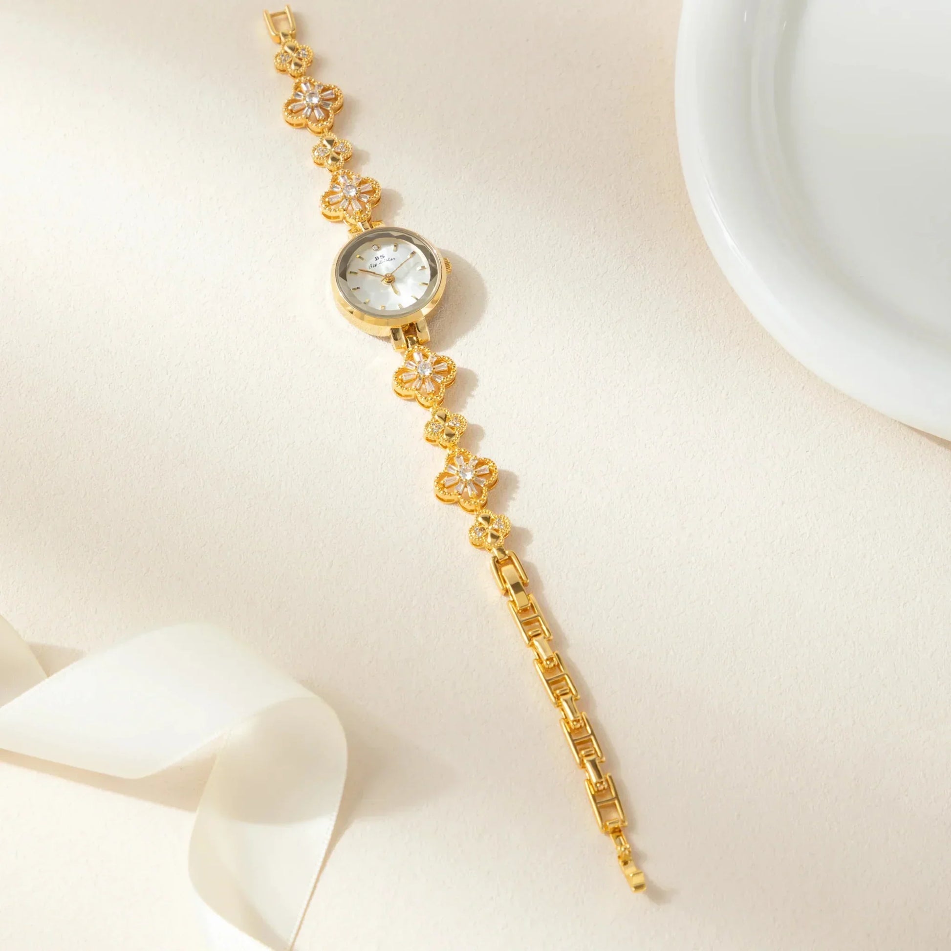 Aura | Watch