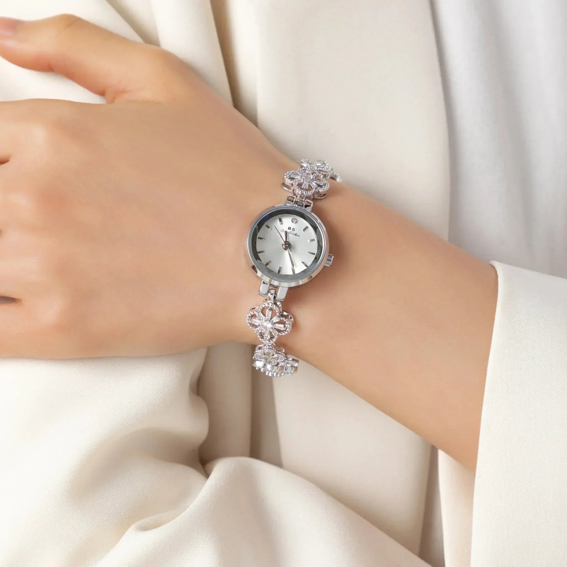 Aura | Watch