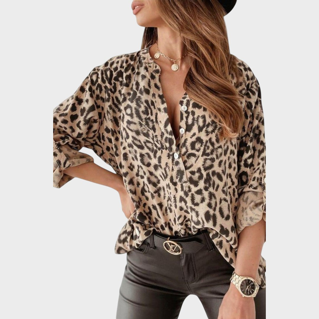 Luisa | Stylish blouse with leopard print