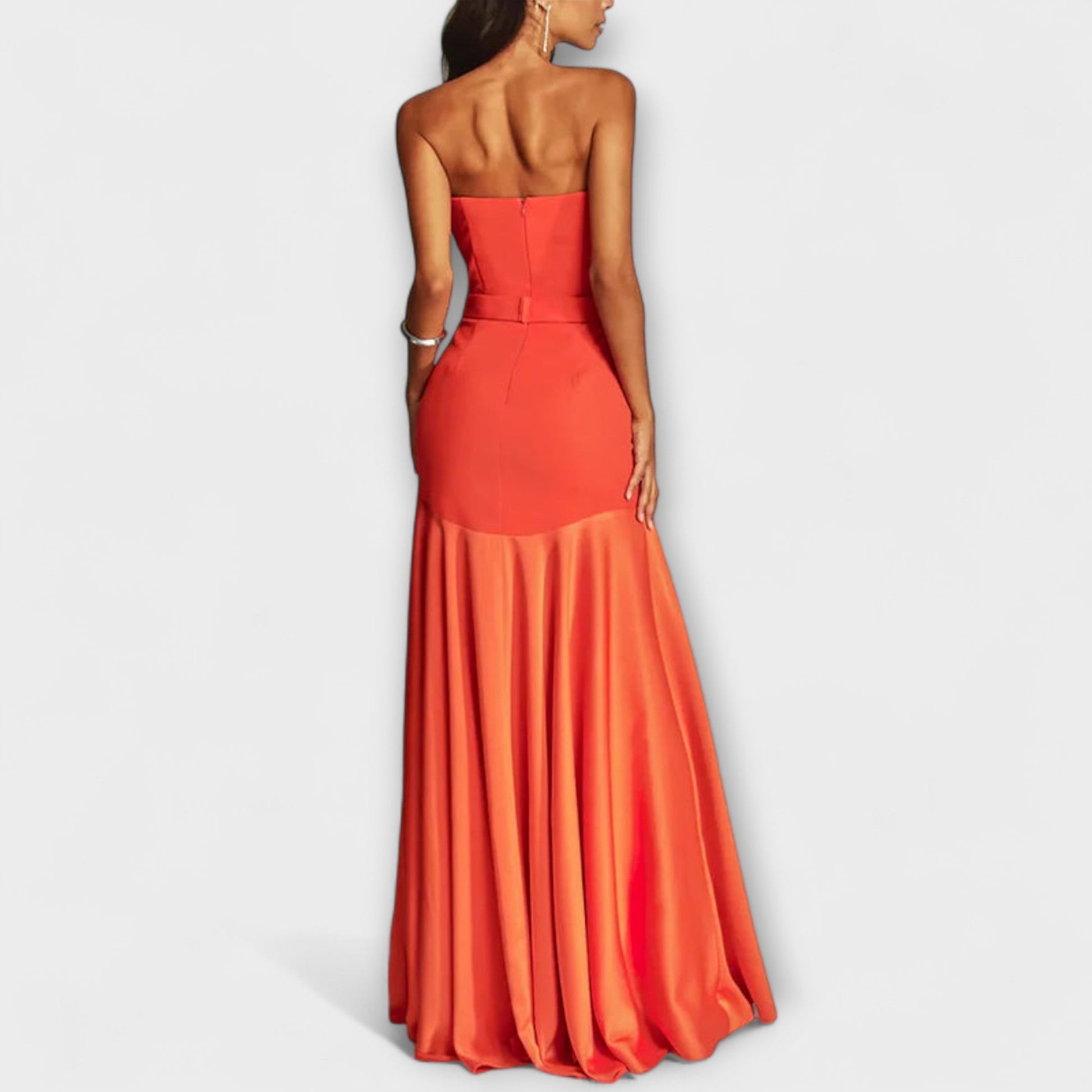 Vada | Maxi dress with off-shoulder design and deep V-neck