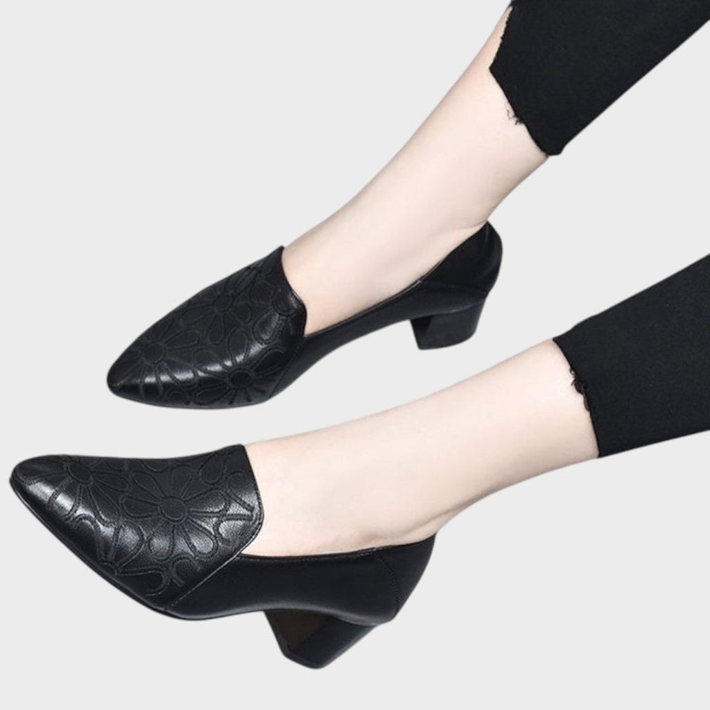 Elena | Shoes with Embroidery