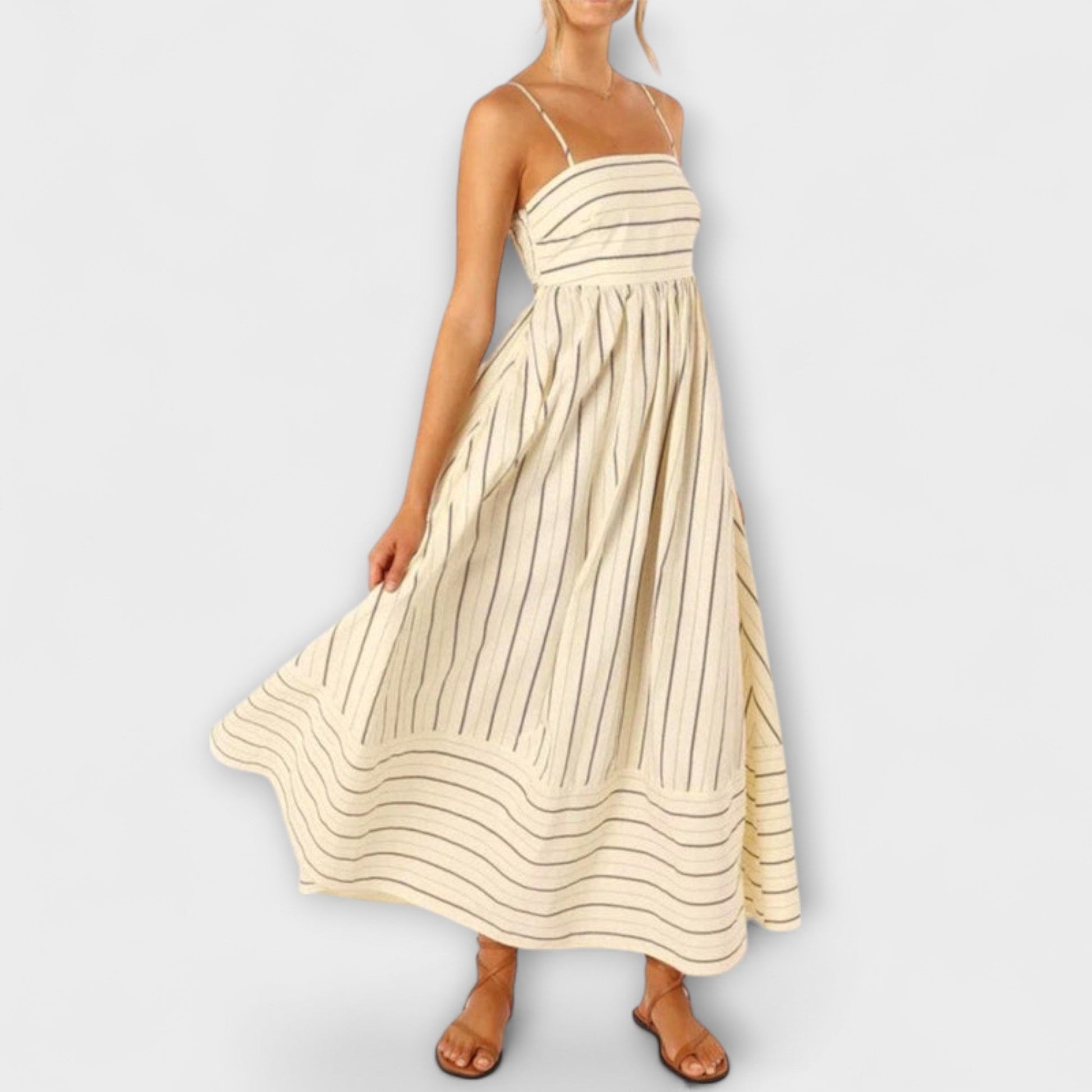 Svea | Maxi Dress in Bare Bloom